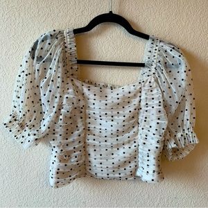 Lovely polka dot puff sleeve top